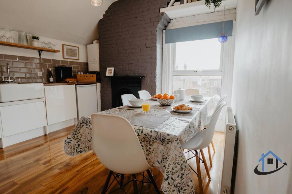 Indigo Snug - Gorgeous 2 Bed Flat In The Heart Of Cromer Zewnętrze zdjęcie